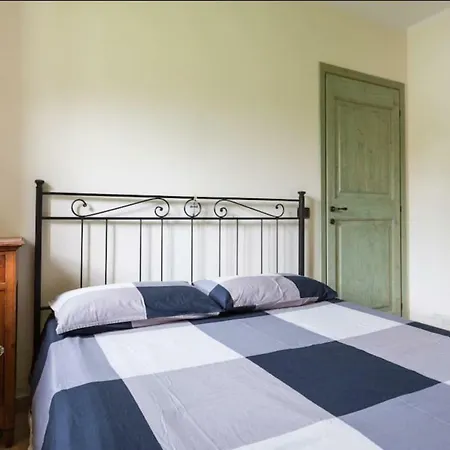 Casolare In The Heart Of Italy 아파트 팔레